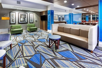 holiday inn express and suites denton sanger
