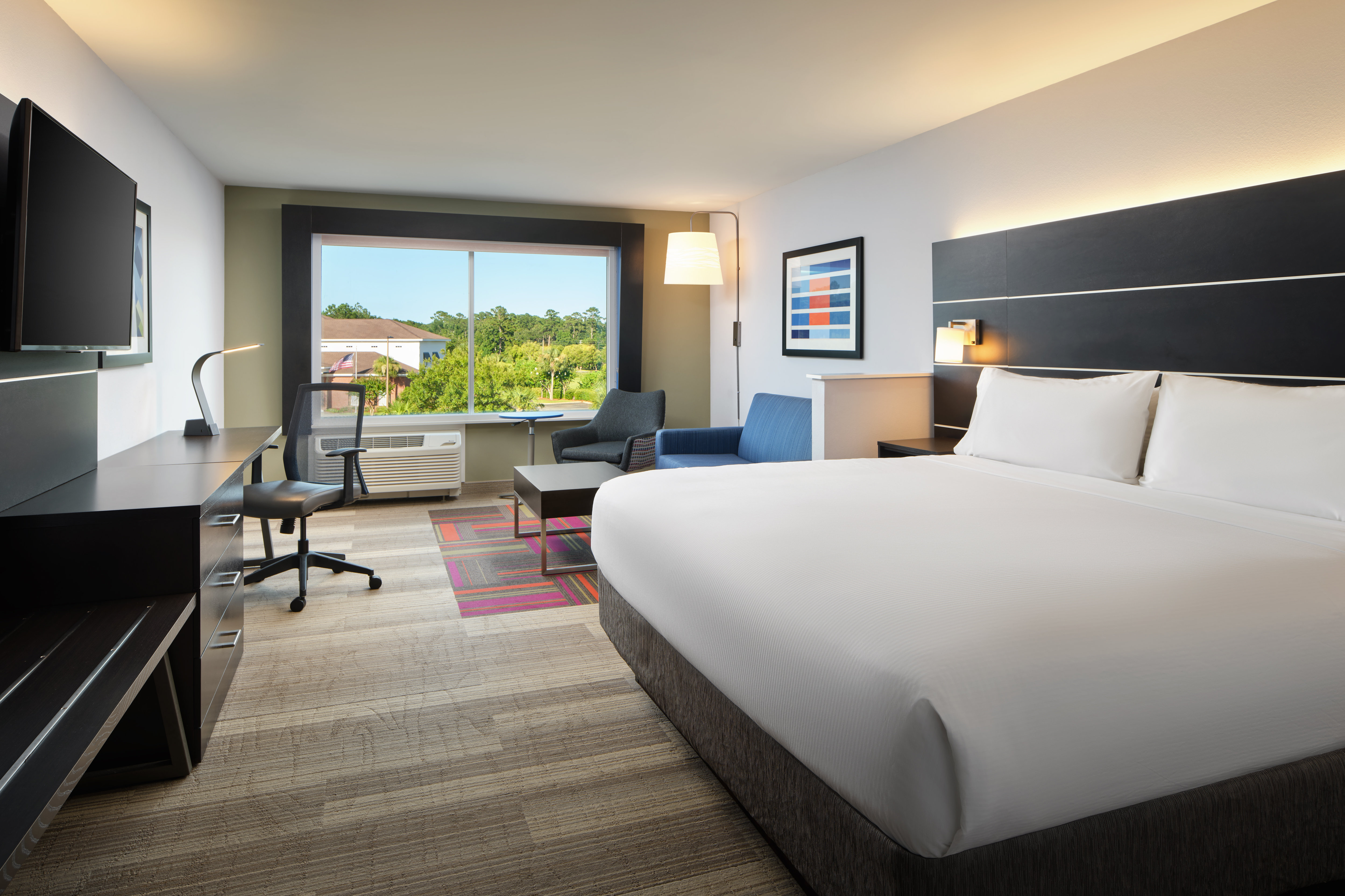 holiday inn express and suites brunswick an ihg hotel
