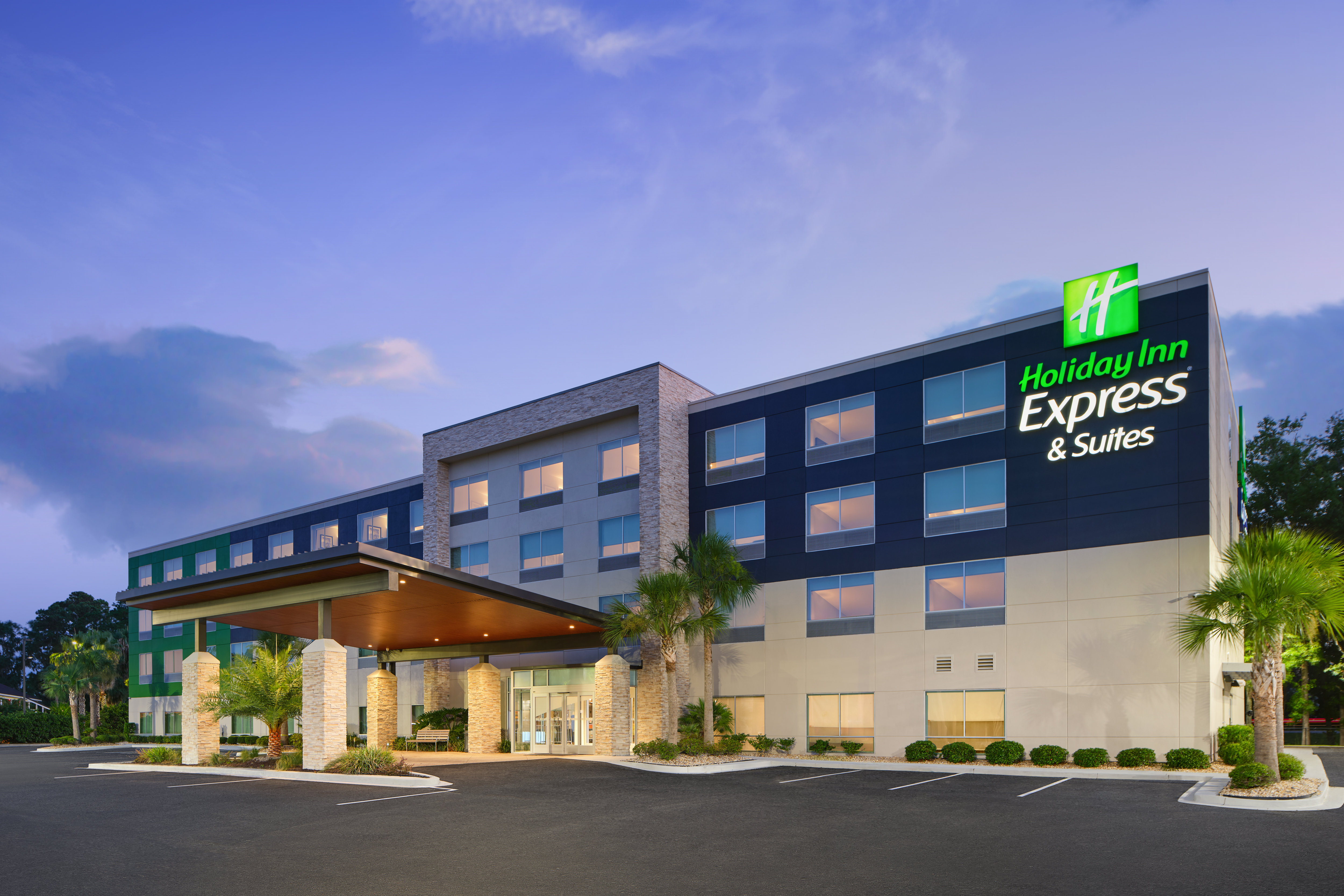 holiday inn express and suites brunswick an ihg hotel