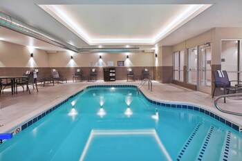 fairfield inn and suites by marriott kalamazoo