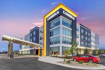 cambria hotel davenport quad cities
