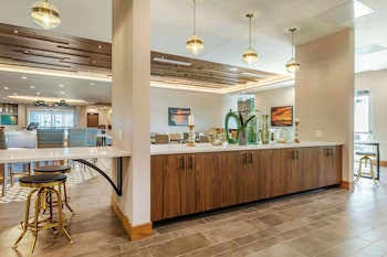cambria hotel davenport quad cities