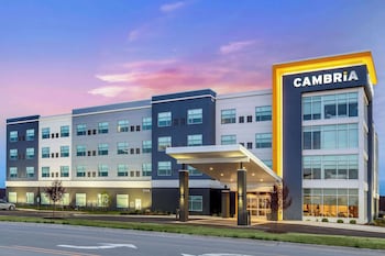 cambria hotel davenport quad cities