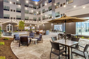 cambria hotel davenport quad cities