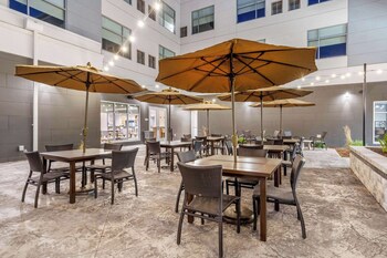 cambria hotel davenport quad cities