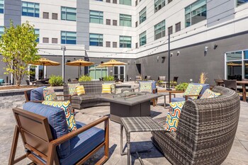 cambria hotel davenport quad cities