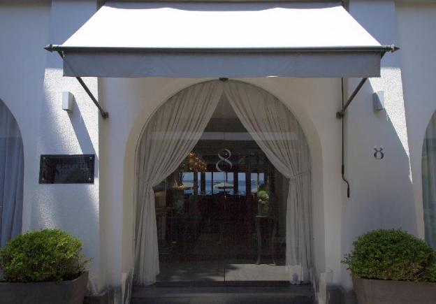 eight hotel paraggi