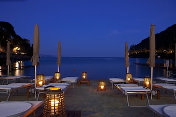 Eight Hotel Paraggi,Near Paraggi Beach,5 star