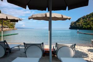eight hotel paraggi