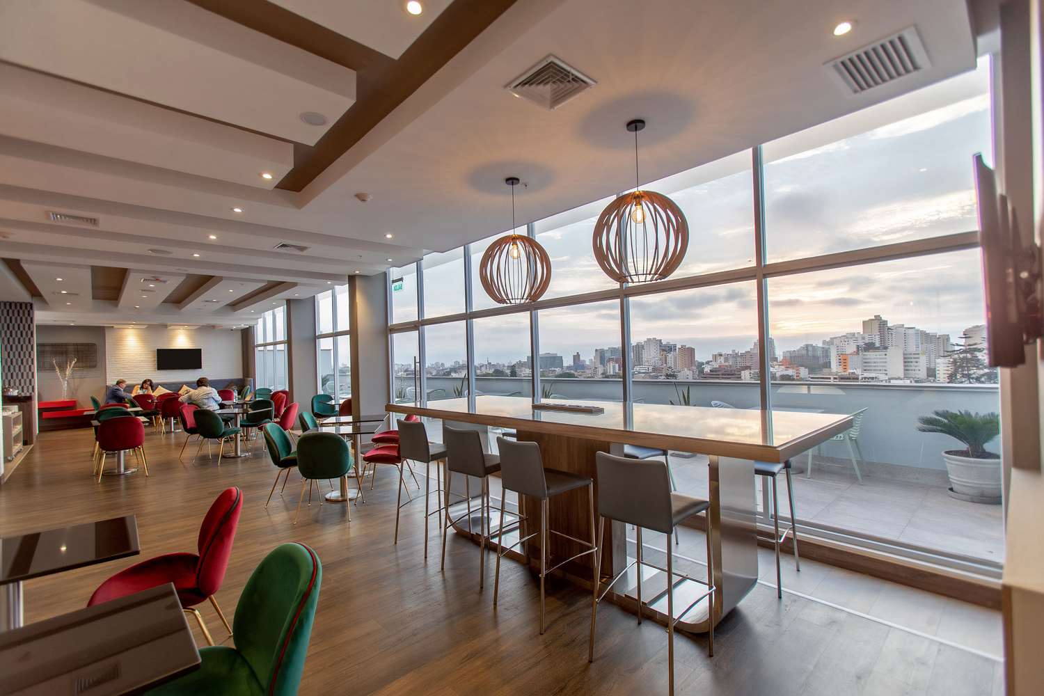 hampton by hilton lima san isidro