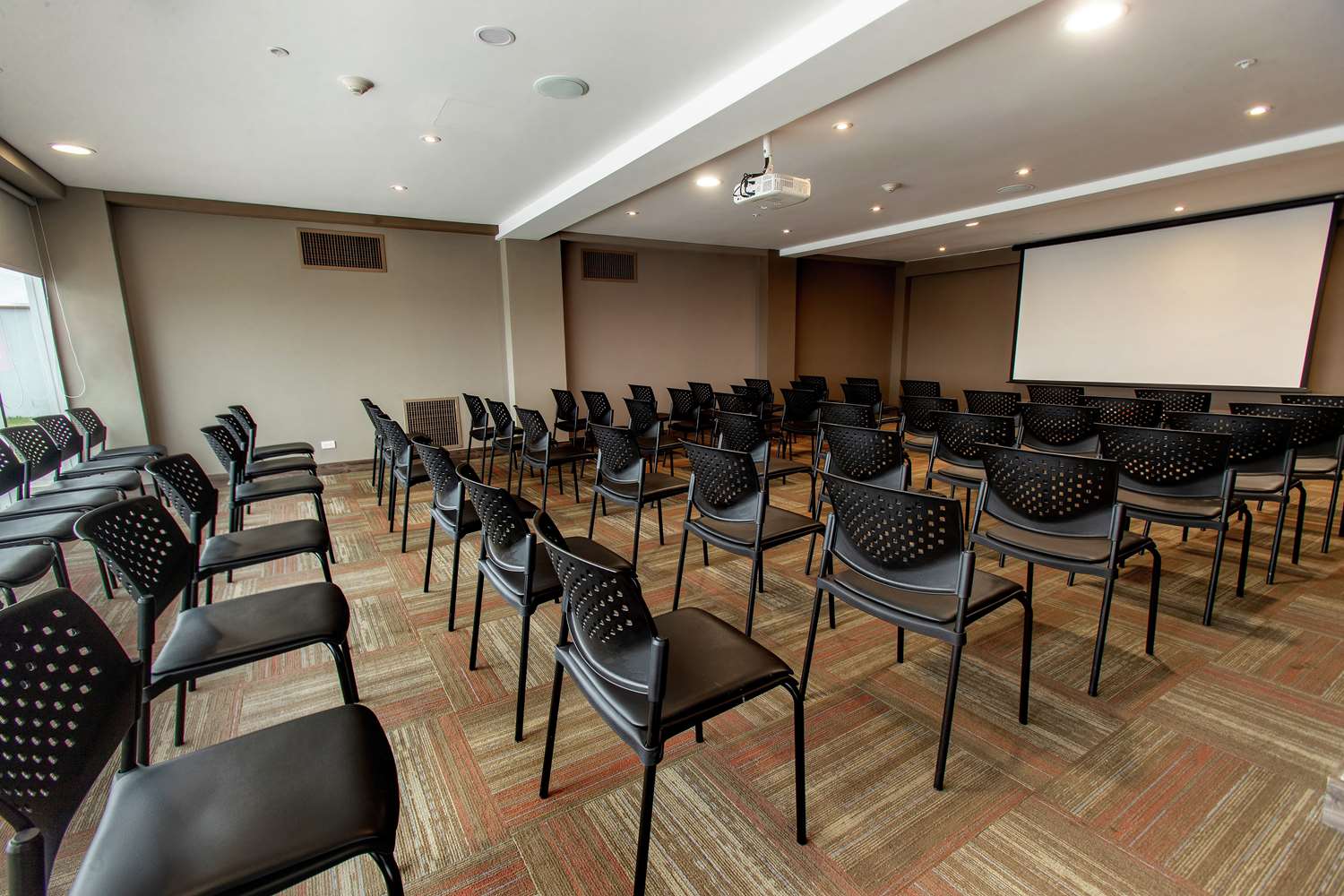 hampton by hilton lima san isidro