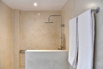 sandaya luxury suites