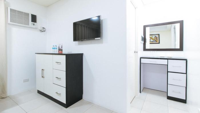 reddoorz plus evangelista street makati