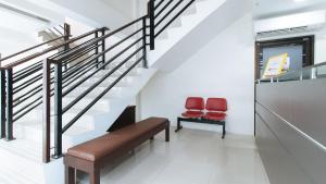 reddoorz plus evangelista street makati