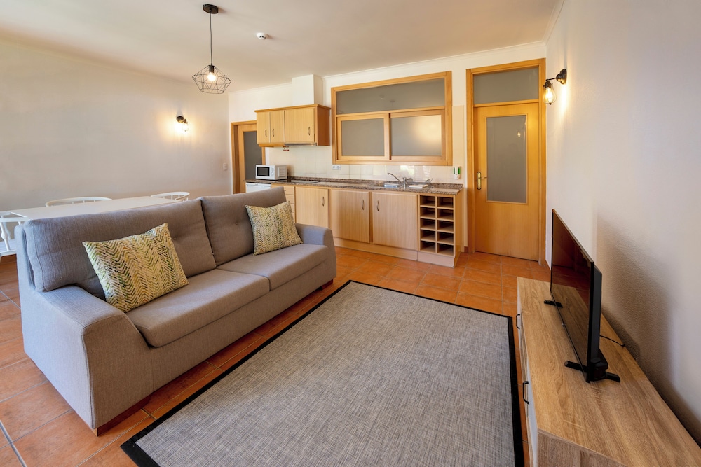 ohai nazare outdoor resort