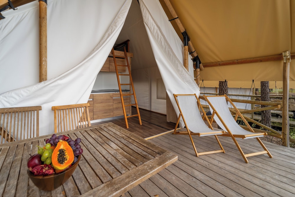 ohai nazare outdoor resort