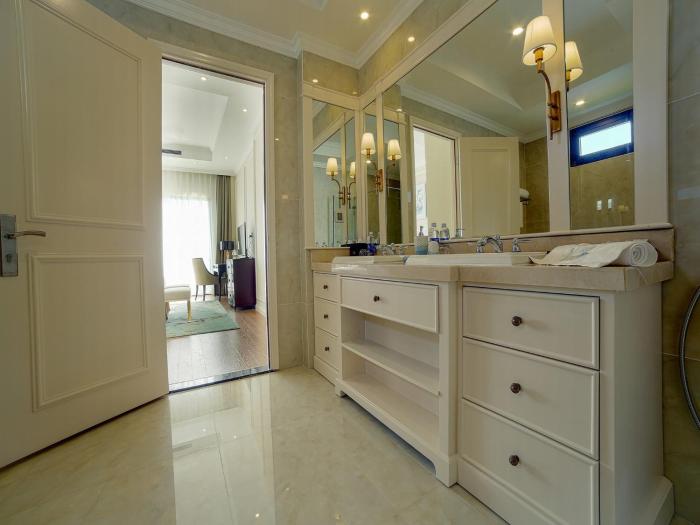 melia vinpearl cua hoi beach resort