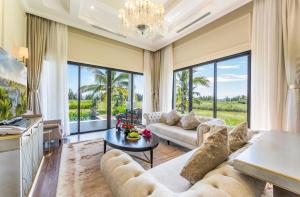melia vinpearl cua hoi beach resort