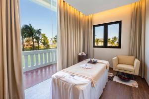 melia vinpearl cua hoi beach resort