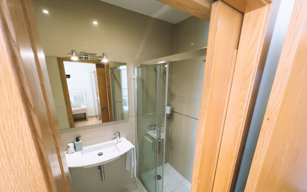 laurus hotel