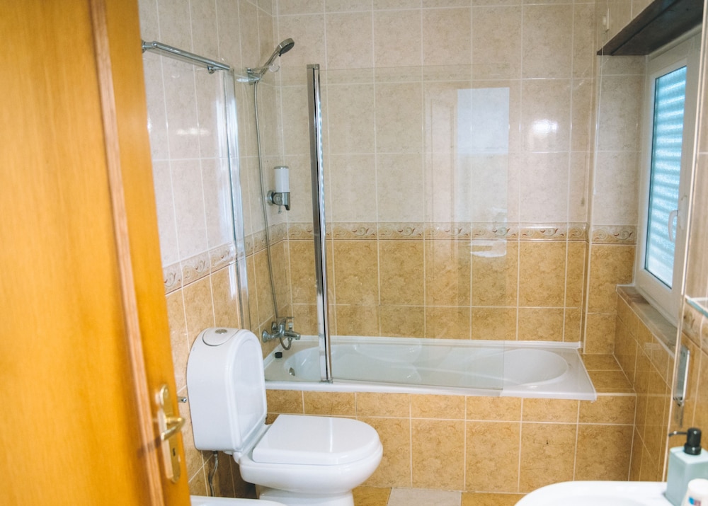 laurus hotel