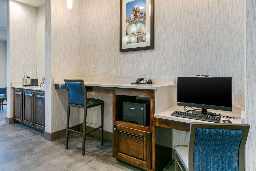 comfort suites