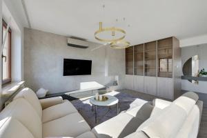 grand apartments aqua