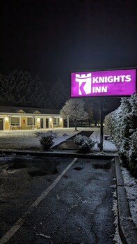 Knights Inn Bracebridge,Huntsville>>Bracebridge,2 star