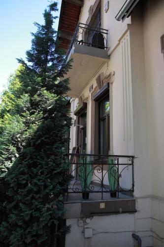 willa retro hostel