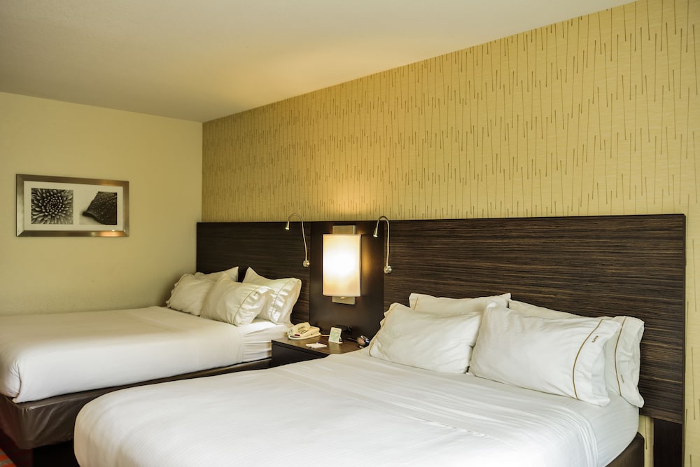 holiday inn express bradford by ihg