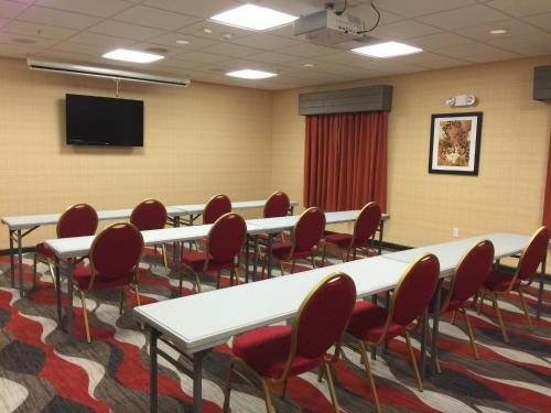 holiday inn express bradford by ihg