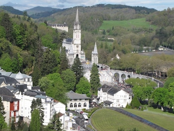 lourdes