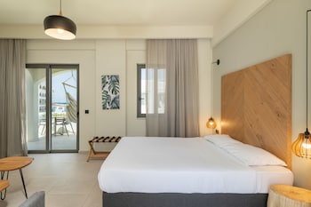 malena hotel adults only