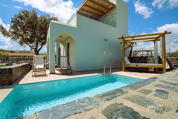 malena hotel adults only