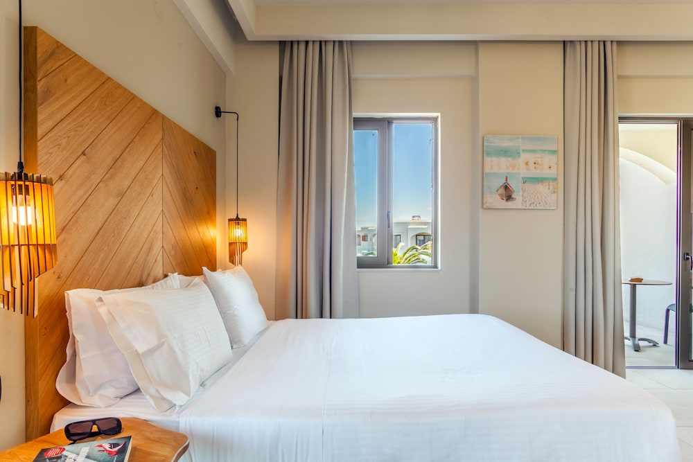 malena hotel adults only