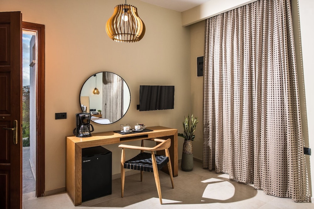 malena hotel adults only