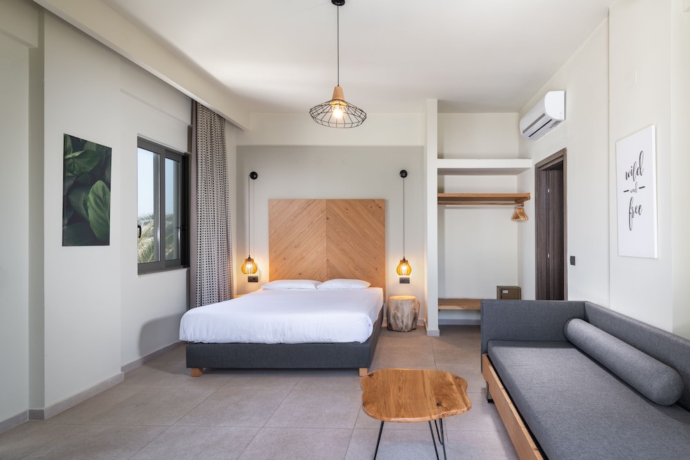 malena hotel adults only
