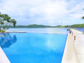 el rio y mar resort