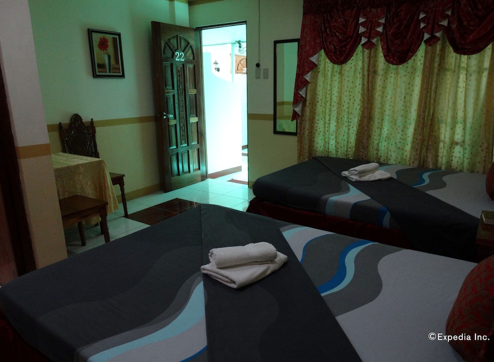 dlucky garden inn and suites