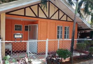 dlucky garden inn and suites