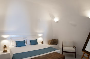 oia spirit boutique residences