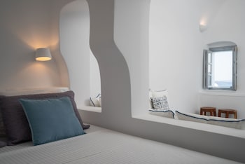 oia spirit boutique residences