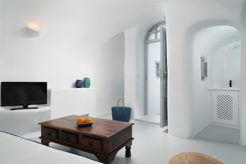 oia spirit boutique residences