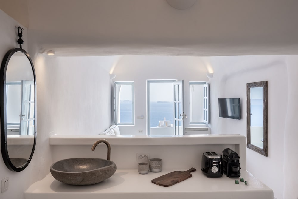 oia spirit boutique residences