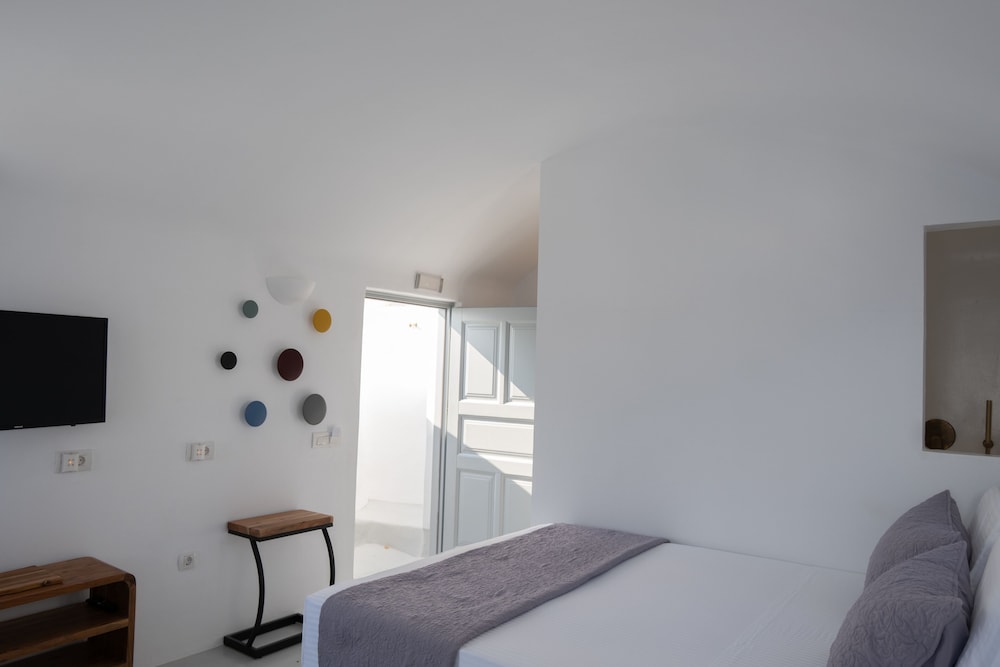 oia spirit boutique residences