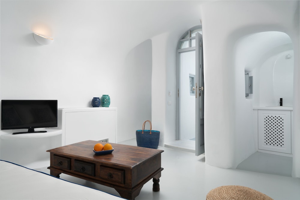 oia spirit boutique residences