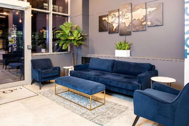 la quinta inn and suites by wyndham times square south