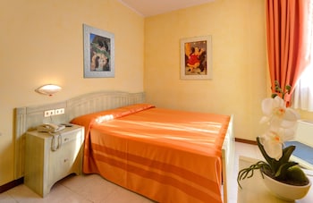Cristoforo Colombo,Camerano>>Ancona,4 star