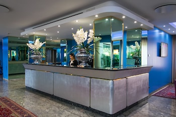 hotel royal