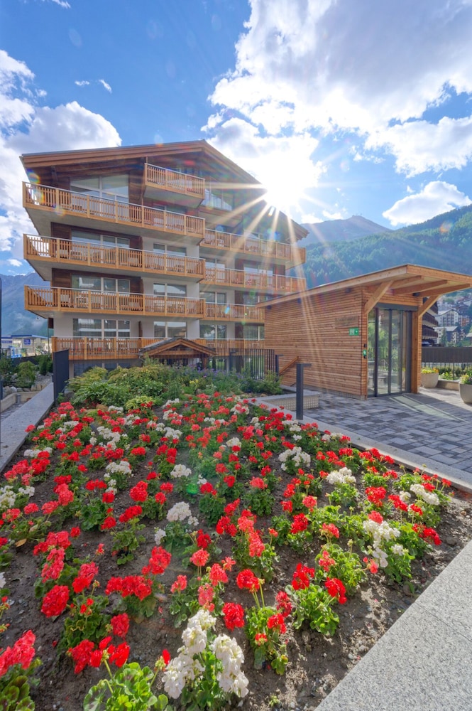 naco aparthotel and spa